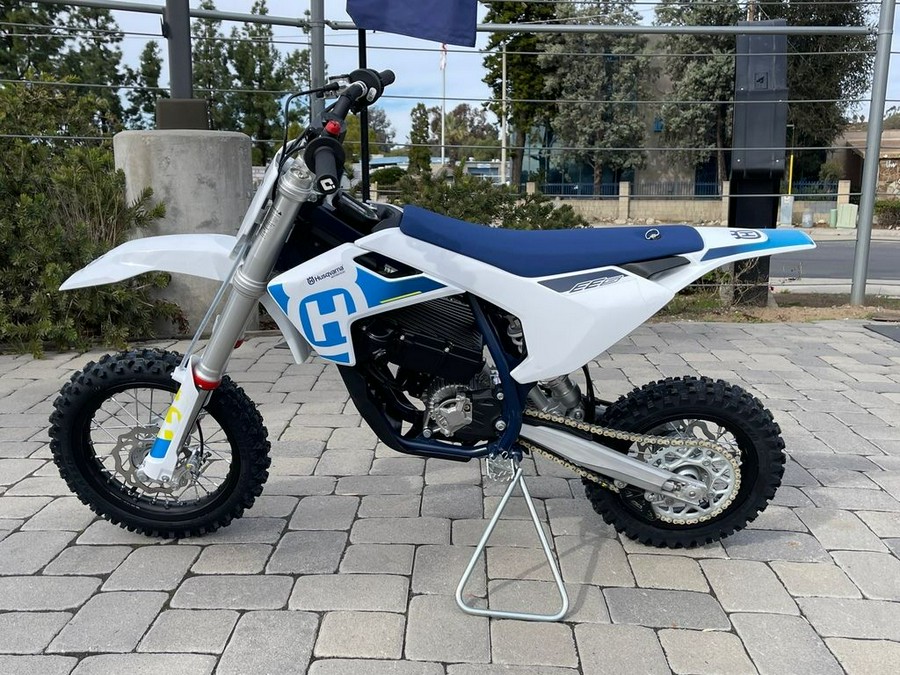 2024 Husqvarna® EE 5