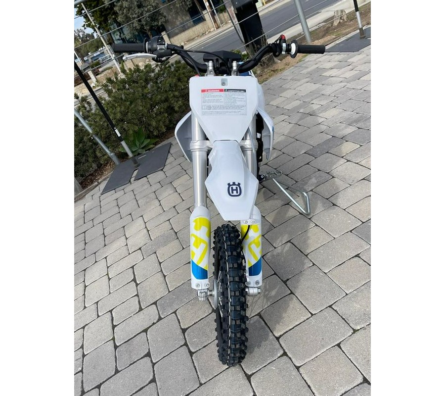 2024 Husqvarna® EE 5