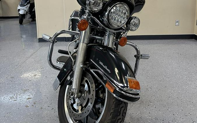 2008 Harley-Davidson® FLHTCU