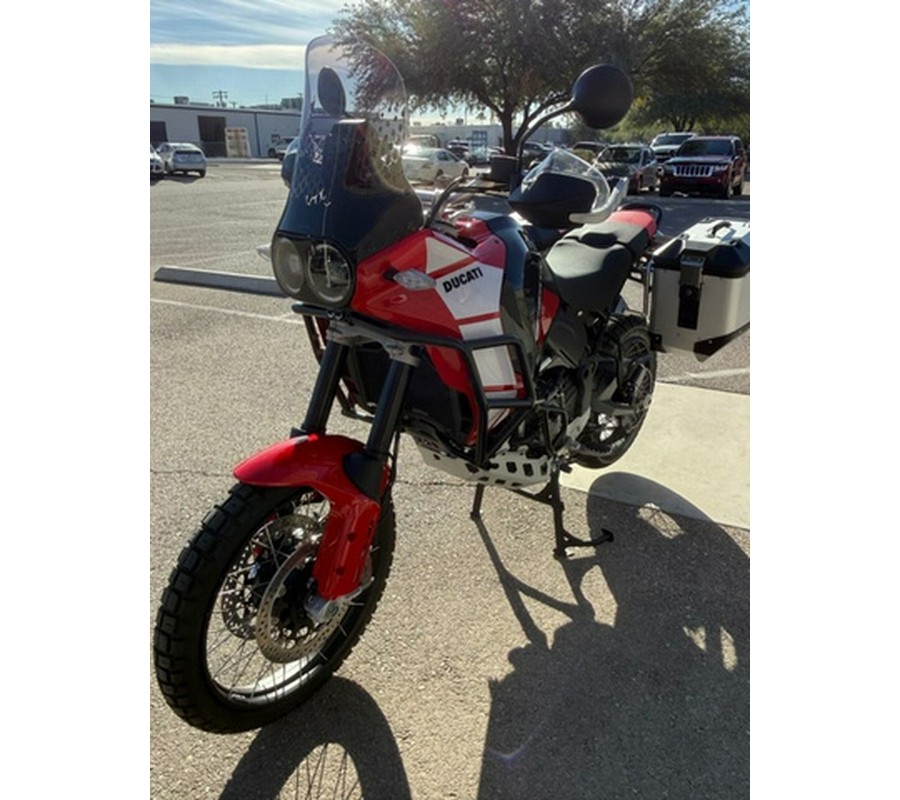 2025 Ducati DesertX Discovery