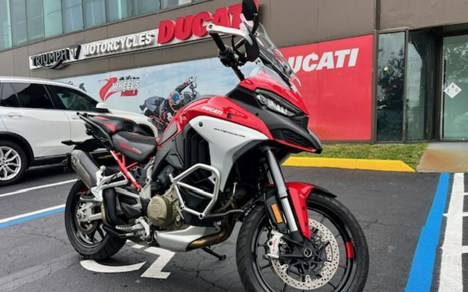 2022 Ducati Multistrada V4S Ducati Red / Alloy Wheels