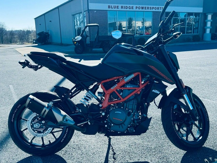 2023 KTM 390 Duke