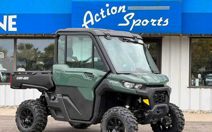 2024 Can-Am Defender DPS CAB HD9