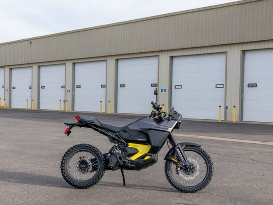 2025 Can-Am Origin Carbon Black