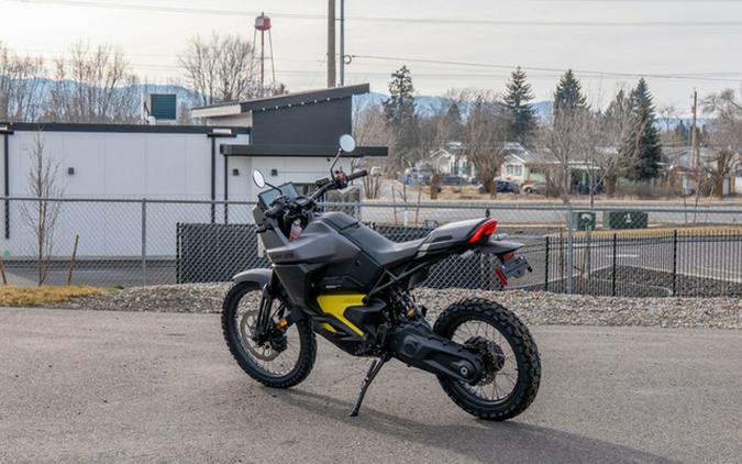 2025 Can-Am Origin Carbon Black