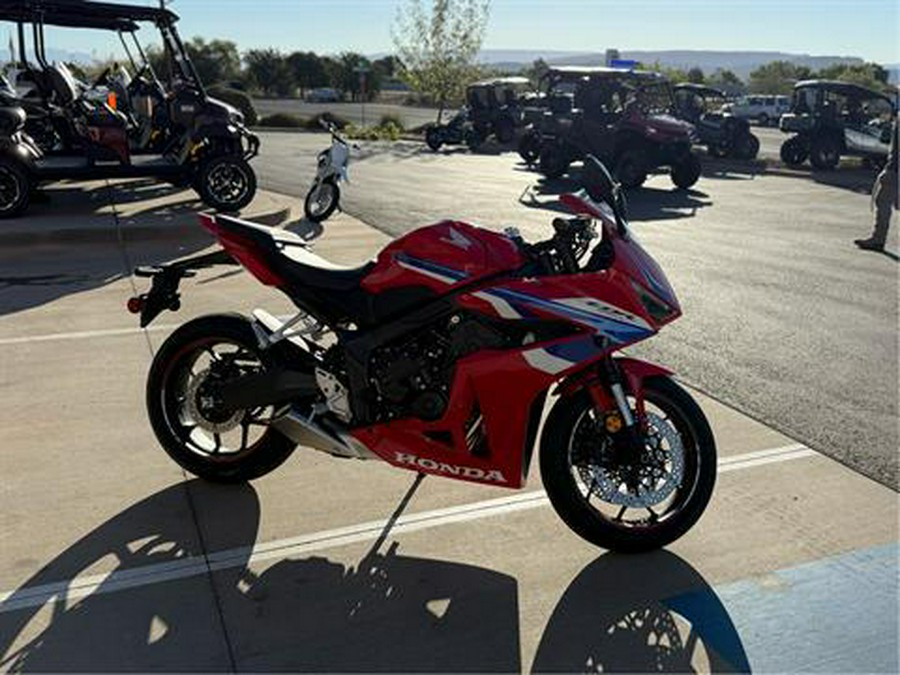 2025 Honda CBR650R E-Clutch