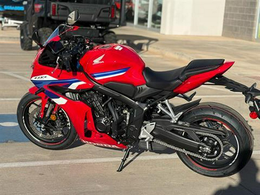 2025 Honda CBR650R E-Clutch