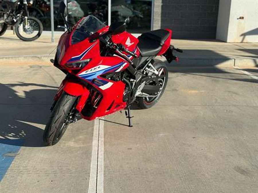 2025 Honda CBR650R E-Clutch