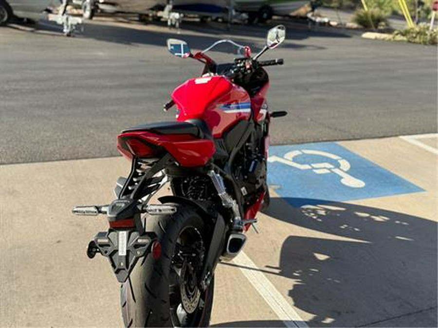 2025 Honda CBR650R E-Clutch