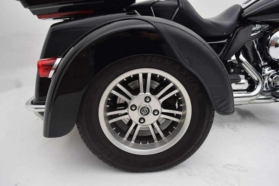 2014 Harley-Davidson FLHTCUTG - Tri Glide Ultra