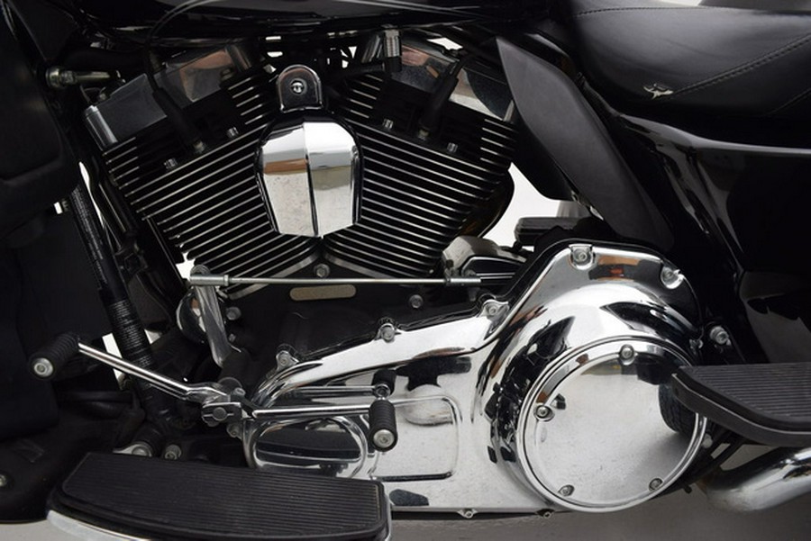 2014 Harley-Davidson FLHTCUTG - Tri Glide Ultra