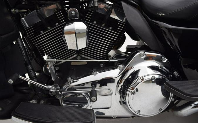 2014 Harley-Davidson FLHTCUTG - Tri Glide Ultra