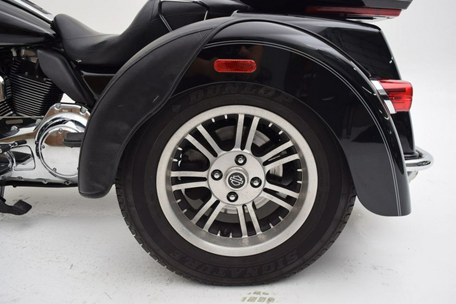 2014 Harley-Davidson FLHTCUTG - Tri Glide Ultra