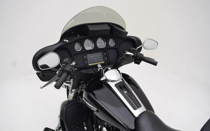 2014 Harley-Davidson FLHTCUTG - Tri Glide Ultra