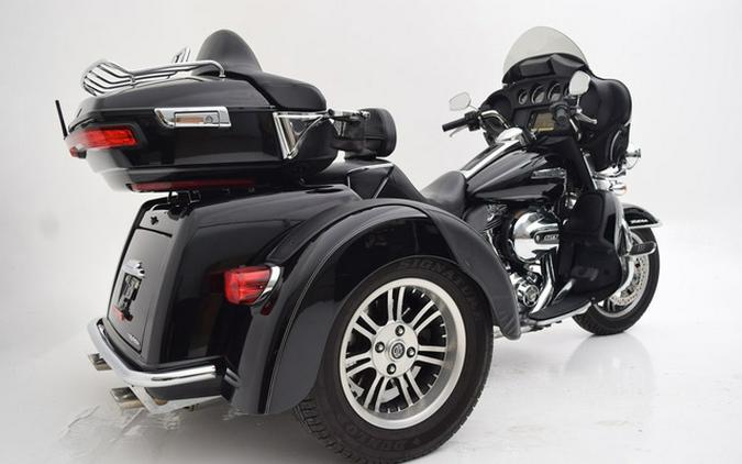 2014 Harley-Davidson FLHTCUTG - Tri Glide Ultra