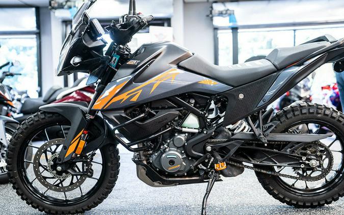 2022 KTM Adventure 390