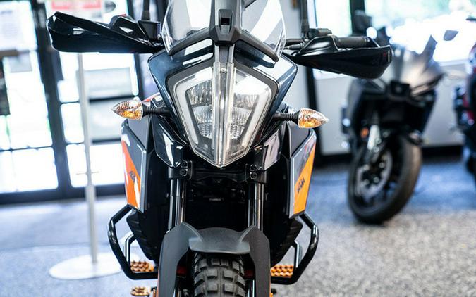 2022 KTM Adventure 390