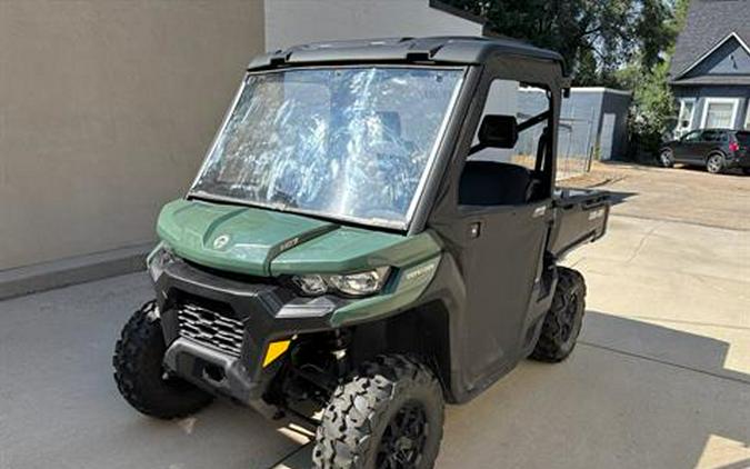 2023 Can-Am Defender DPS HD7