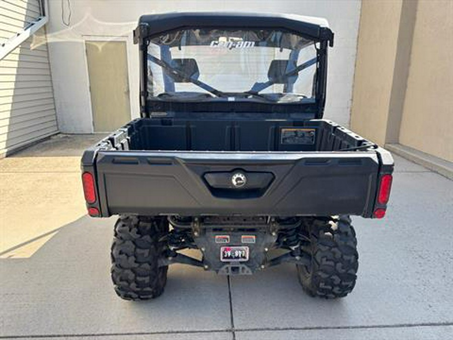 2023 Can-Am Defender DPS HD7