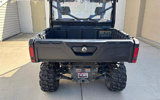 2023 Can-Am Defender DPS HD7
