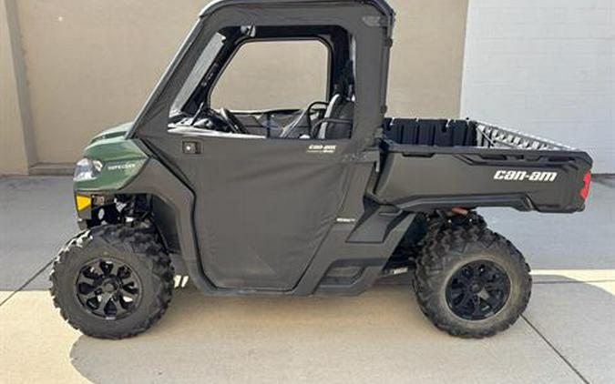 2023 Can-Am Defender DPS HD7