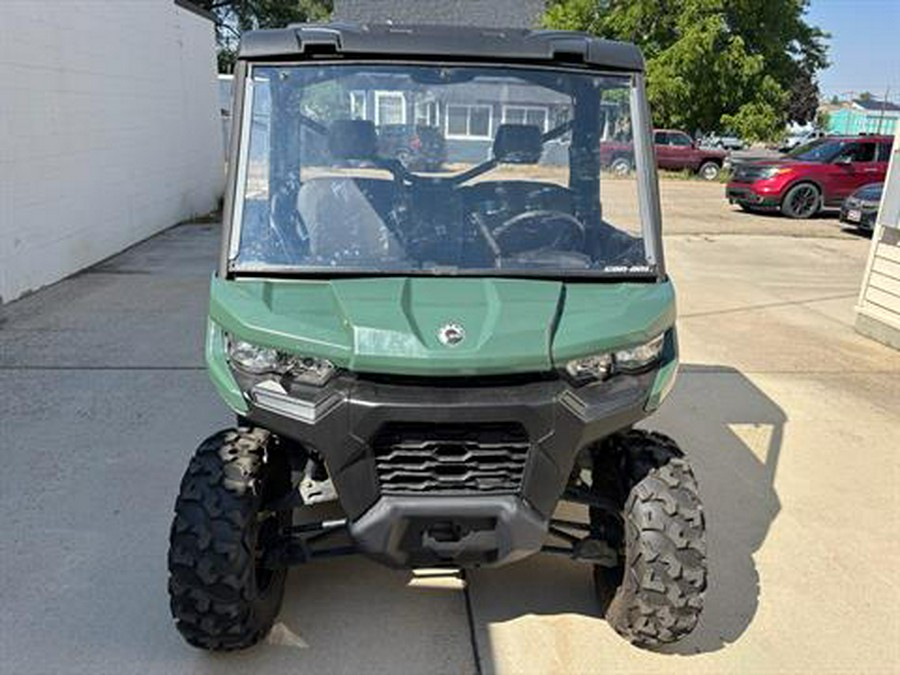 2023 Can-Am Defender DPS HD7