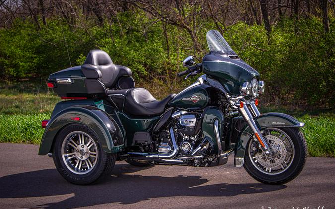 2024 Harley-Davidson® FLHTCUTG - Tri Glide® Ultra