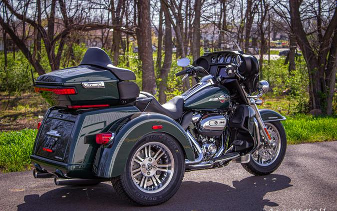 2024 Harley-Davidson® FLHTCUTG - Tri Glide® Ultra