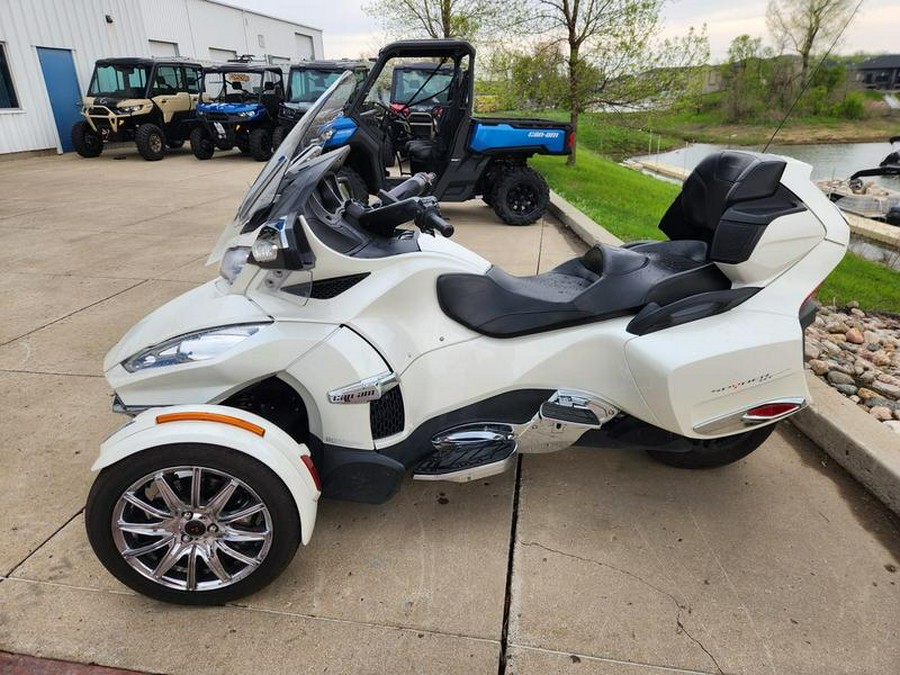 2014 Can-Am® Spyder RT Limited Platine Wheels