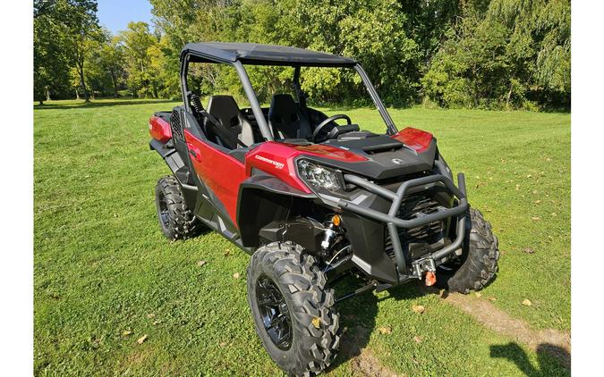 2025 Can-Am COMMANDER XT 700