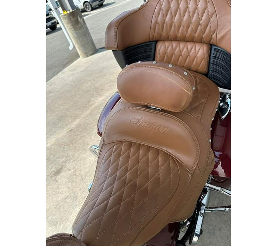 2020 Indian Motorcycle® Roadmaster® Burgundy Metallic