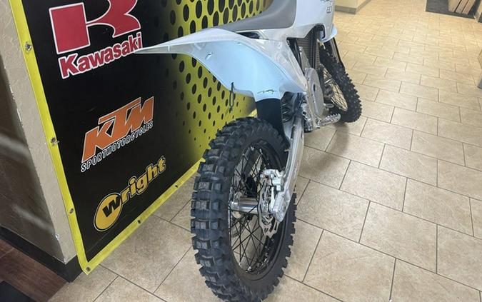 2025 Stark VARG Alpha 18"_80HP