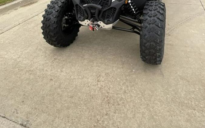 2026 Can-Am® Maverick Max X Gray