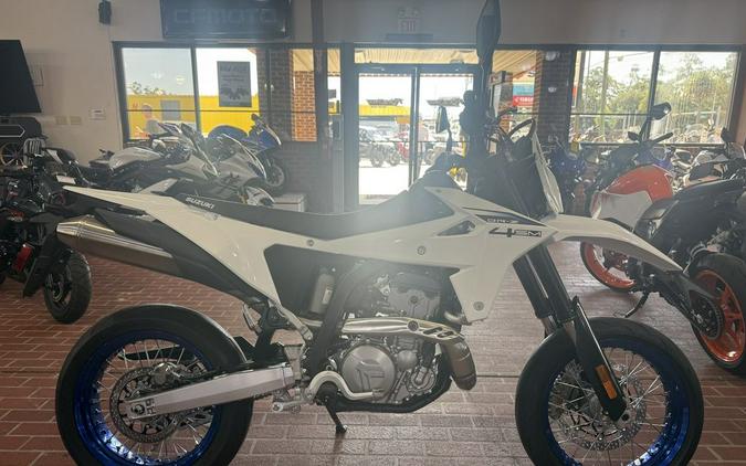 2025 Suzuki DR-Z4SM