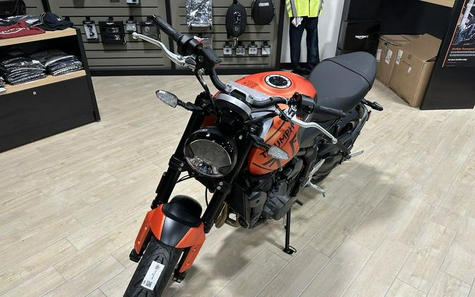 2023 Triumph Trident 660 Matte Baja Orange / Matte Storm Grey