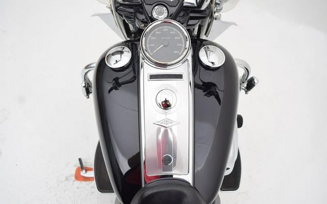 2014 Harley-Davidson FLHP - Road King Police