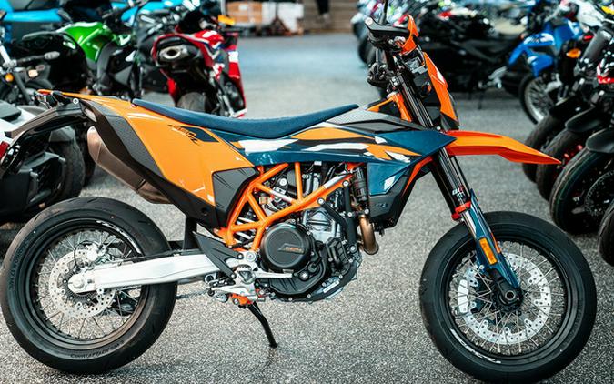 2026 KTM SMC 690 R