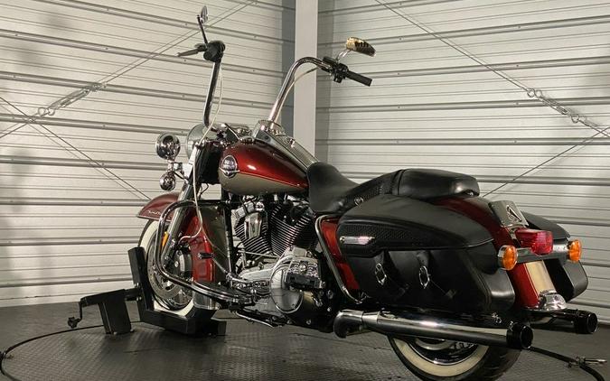 2009 Harley-Davidson® FLHRC - Road King® Classic