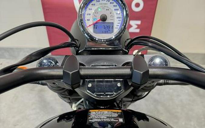 2013 Victory Motorcycles® Hammer 8-Ball® Solid Black