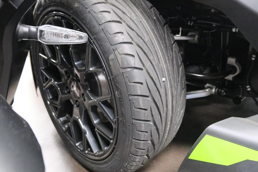 New 2025 POLARIS SLINGSHOT SL MANUAL