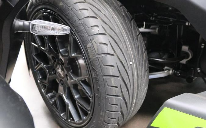 New 2025 POLARIS SLINGSHOT SL MANUAL