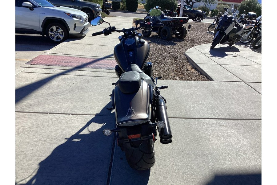 2014 Yamaha Raider SCL