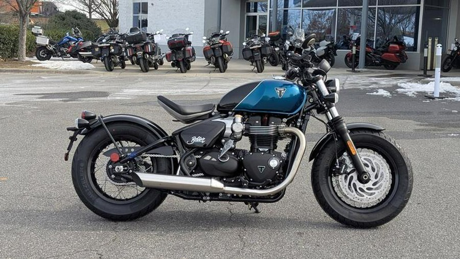 2026 Triumph Bonneville Bobber Interstellar Blue