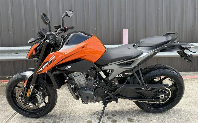 2023 KTM 790 DUKE