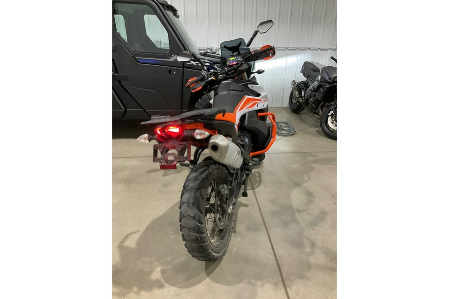 2020 KTM Adventure 790 R