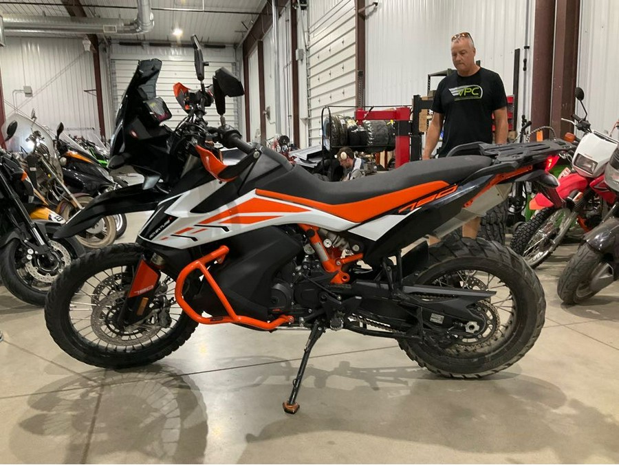 2020 KTM Adventure 790 R