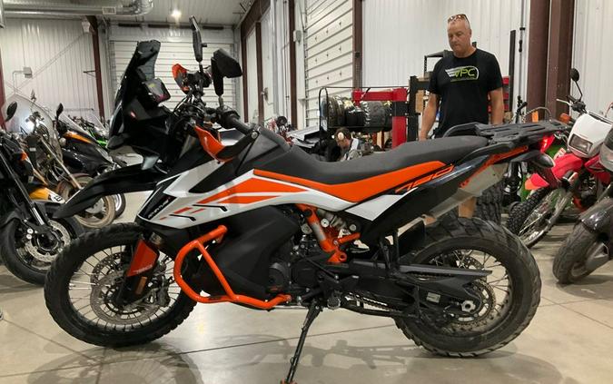 2020 KTM Adventure 790 R