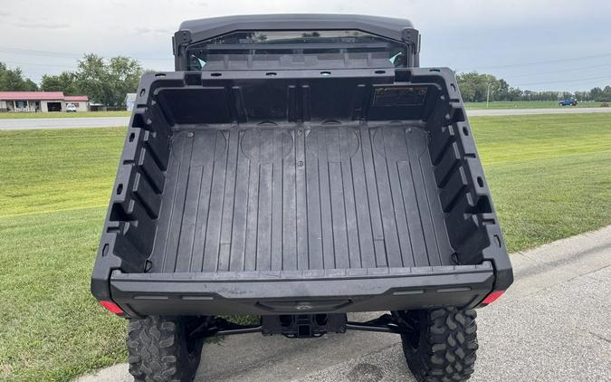 2019 Can-Am® Defender XT™ CAB HD10 Mossy Oak Break-Up Country Camo