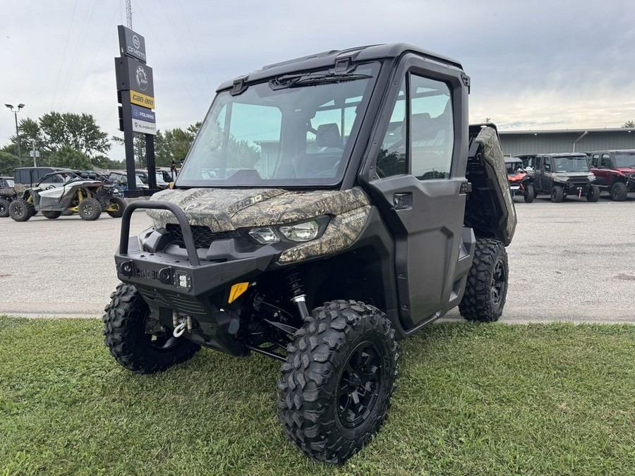 2019 Can-Am® Defender XT™ CAB HD10 Mossy Oak Break-Up Country Camo