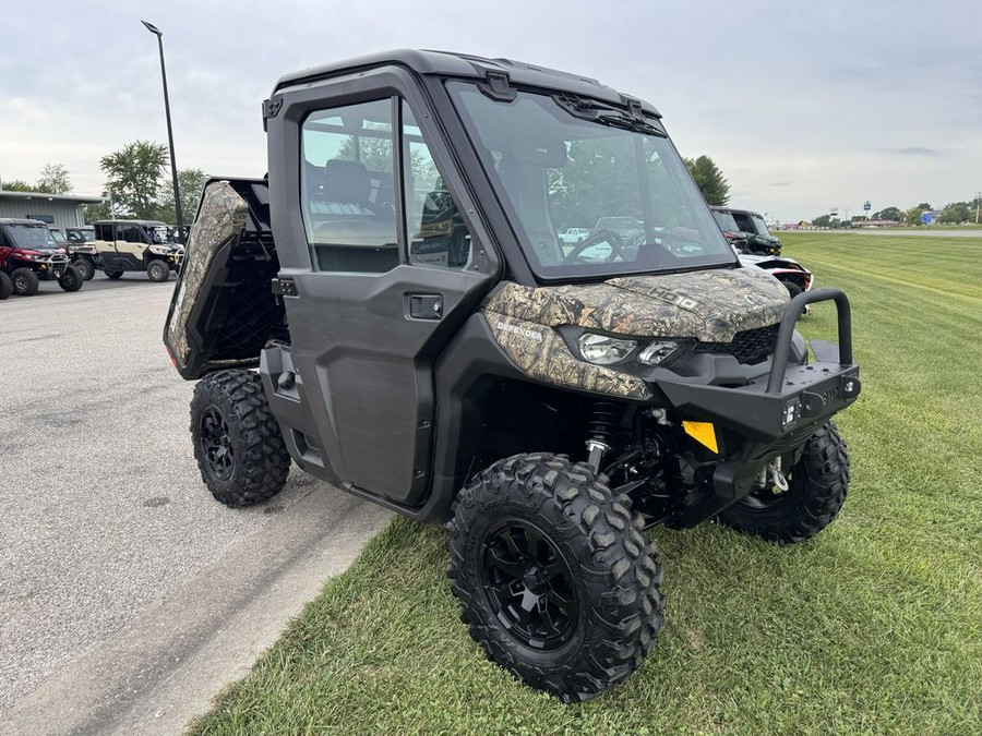 2019 Can-Am® Defender XT™ CAB HD10 Mossy Oak Break-Up Country Camo